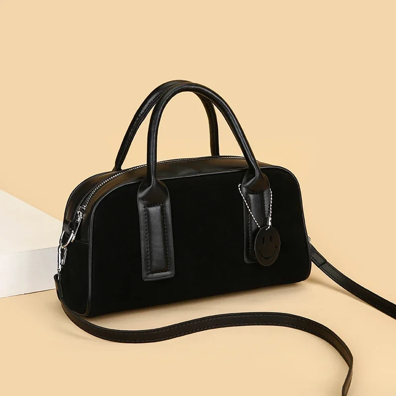 Fashion Tote Bag for Women High quality PU Trend Female Simple Large High Capacity Shoulder Bag Women Handbags Messenger Bags
Fashion Tote Bag for Women High quality PU Trend Female Simple Large High Capacity Shoulder Bag Women Handbags Messenger Bags