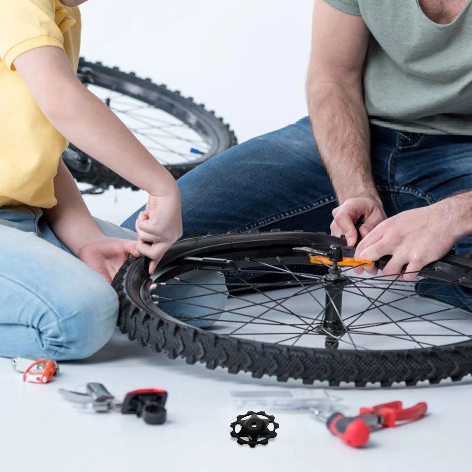 Aluminum Alloy Rear Derailleur Guide Wheel 11T for Mountain Bike Road Bike Enhanced Shifting Accuracy Smooth Stable Riding
Aluminum Alloy Rear Derailleur Guide Wheel 11T for Mountain Bike Road Bike Enhanced Shifting Accuracy Smooth Stable Riding