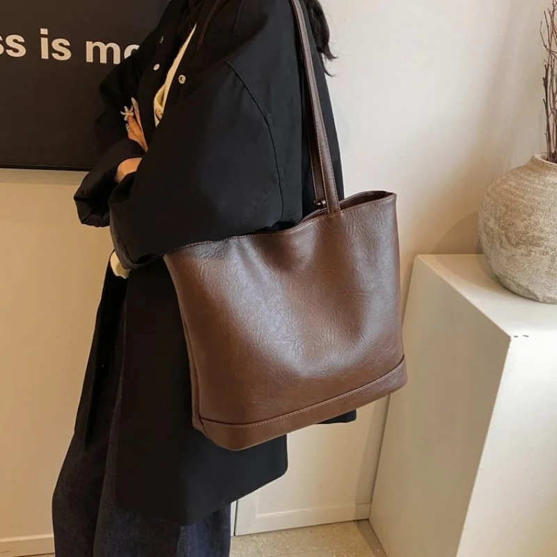 Luxury Brand Fashionable Leather Women's Handbag Elegant Classic Paris Designer Trendy Vintage Bag
Luxury Brand Fashionable Leather Women's Handbag Elegant Classic Paris Designer Trendy Vintage Bag