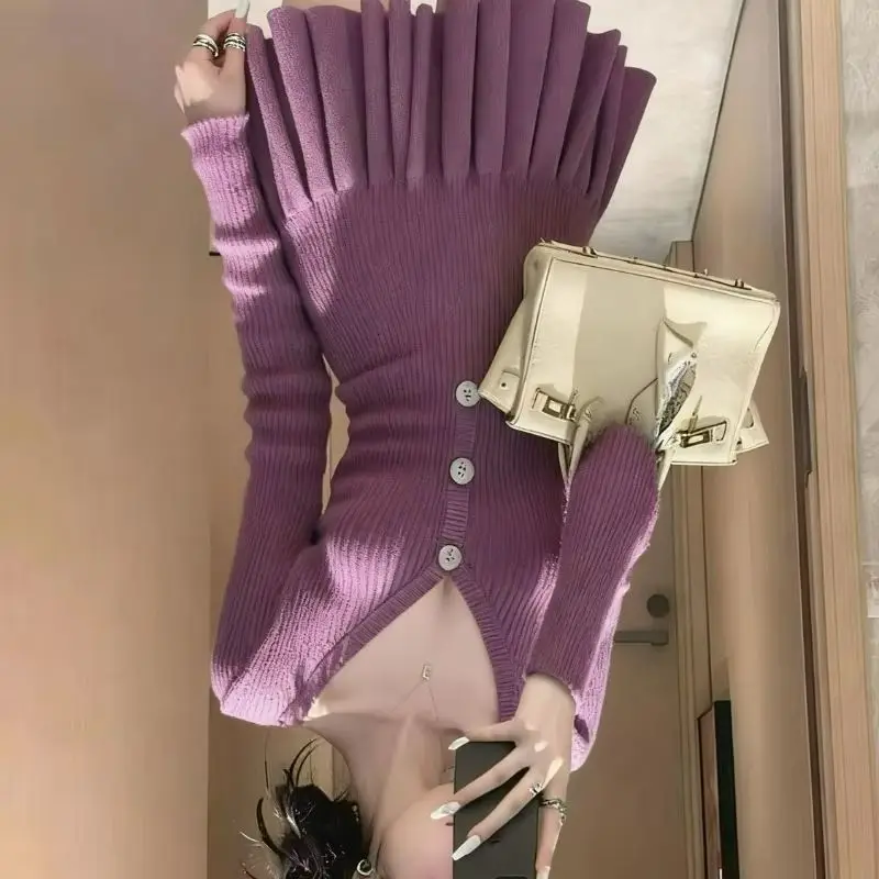 2026 Autumn/winter V-neck Single-breasted One-piece Short Skirt New Gentle Style Beautiful Petite Knitted One-piece Short Skirt
2026 Autumn/winter V-neck Single-breasted One-piece Short Skirt New Gentle Style Beautiful Petite Knitted One-piece Short Skirt