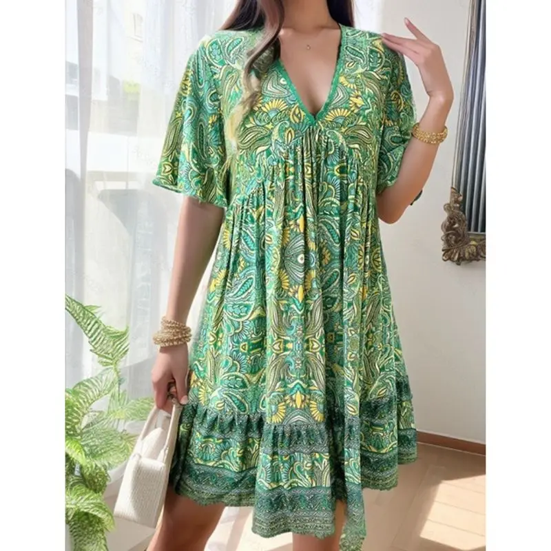 Combhasaki Women Summer Short Sleeve V Neck Aesthetic Floral Printed Loose Fit A-line Short Mini Dress for Casual Daily Dating
Combhasaki Women Summer Short Sleeve V Neck Aesthetic Floral Printed Loose Fit A-line Short Mini Dress for Casual Daily Dating
