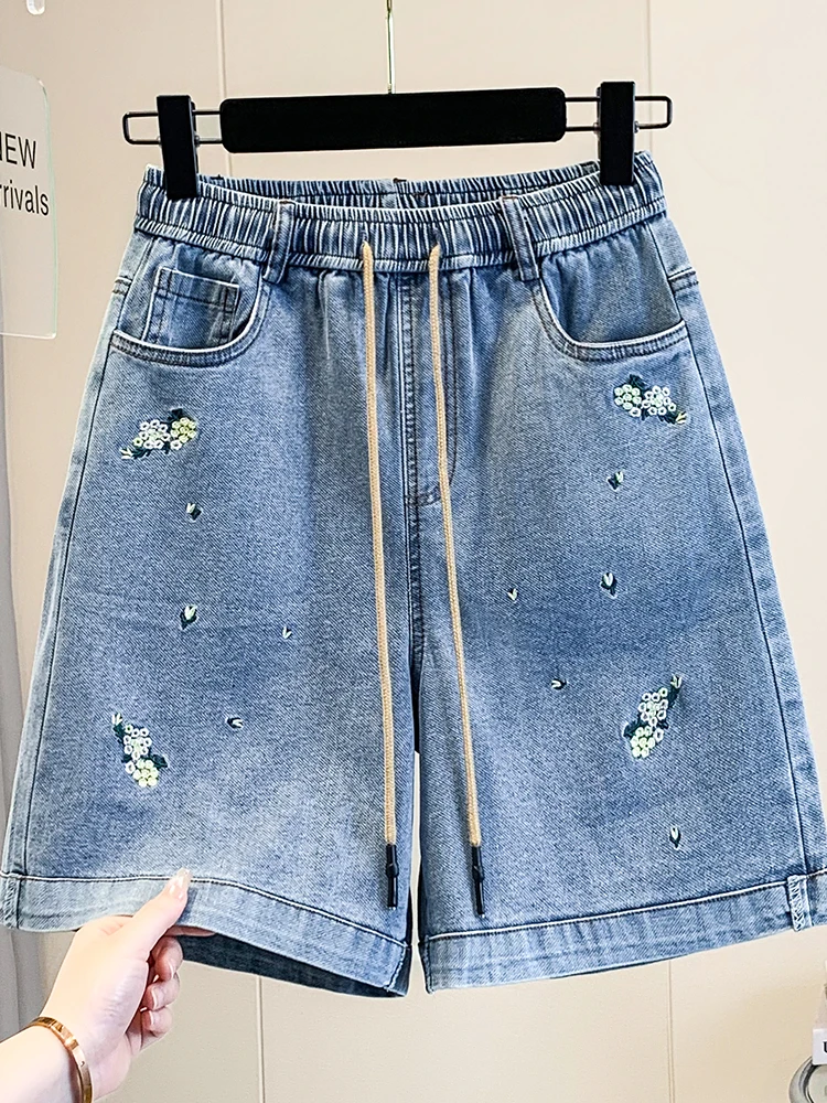 Summer 2026 plus Size Elastic Waist Embroidered Denim Loose Fit Five-Quarter Pants Wide Leg Casual Trousers for Women
Summer 2026 plus Size Elastic Waist Embroidered Denim Loose Fit Five-Quarter Pants Wide Leg Casual Trousers for Women