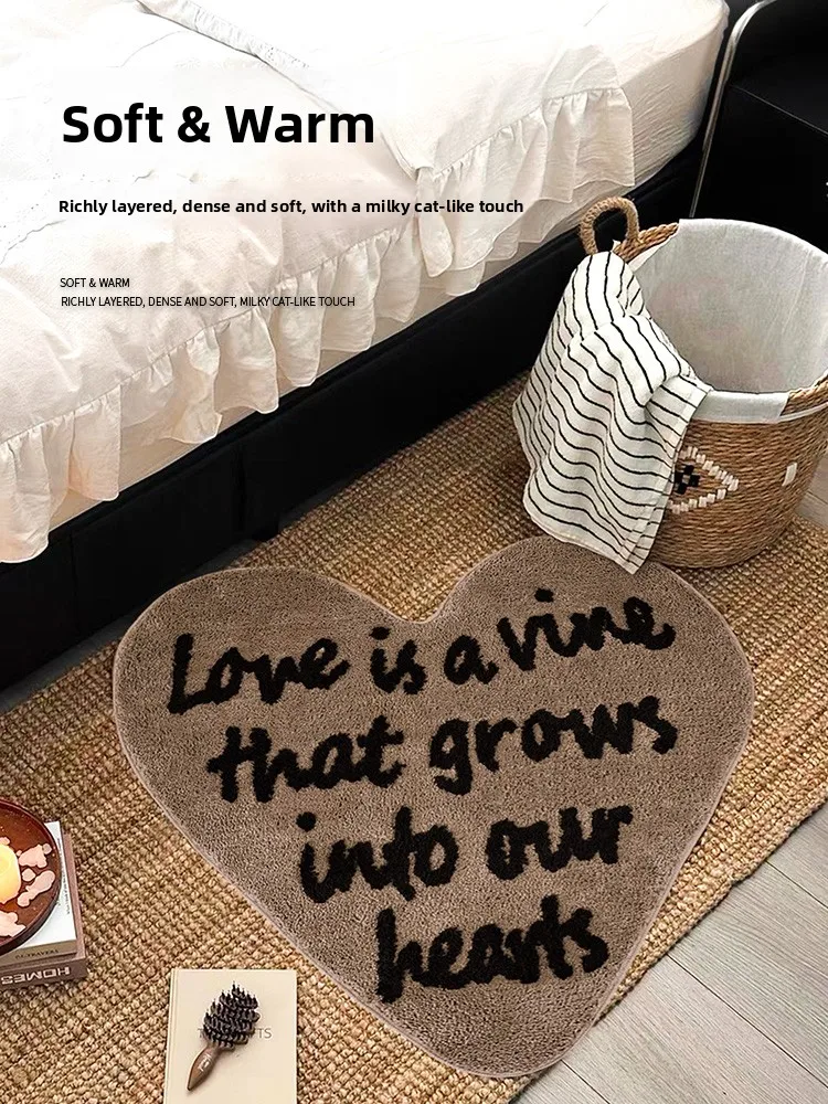 Original Design Heart Letter Carpet Retro Home Use Bedroom Bedside Blanket Living Room Tea Table Carpet Living Room Decor
Original Design Heart Letter Carpet Retro Home Use Bedroom Bedside Blanket Living Room Tea Table Carpet Living Room Decor