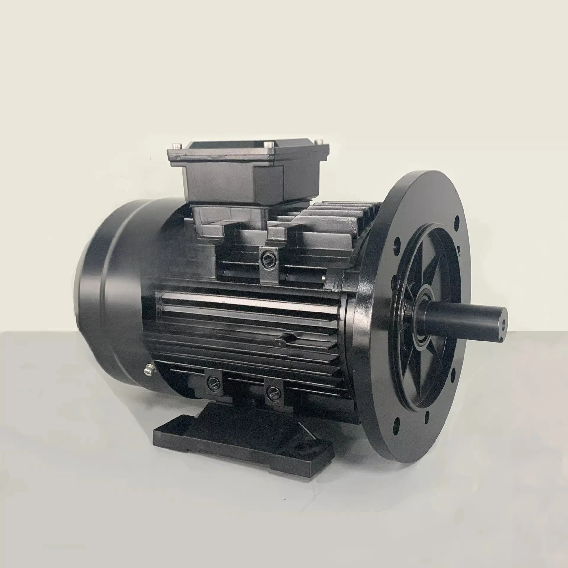 High Power DC Brushless Motor New Energy Electric Motor For Electric Flat Car 1.5kw 48V
High Power DC Brushless Motor New Energy Electric Motor For Electric Flat Car 1.5kw 48V