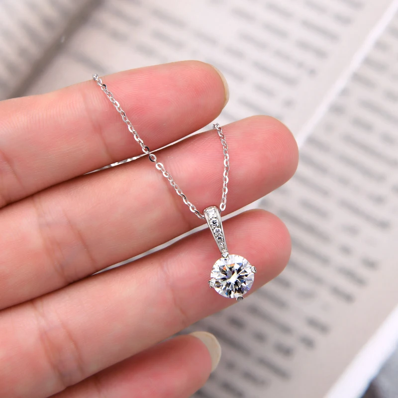 AINUOSHI 925 Sterling Silver 4 Prong Setting Necklaces 6.5-8mm Moissanite Pendant Necklace Elegant Dainty for Women Jewelry Gift
AINUOSHI 925 Sterling Silver 4 Prong Setting Necklaces 6.5-8mm Moissanite Pendant Necklace Elegant Dainty for Women Jewelry Gift