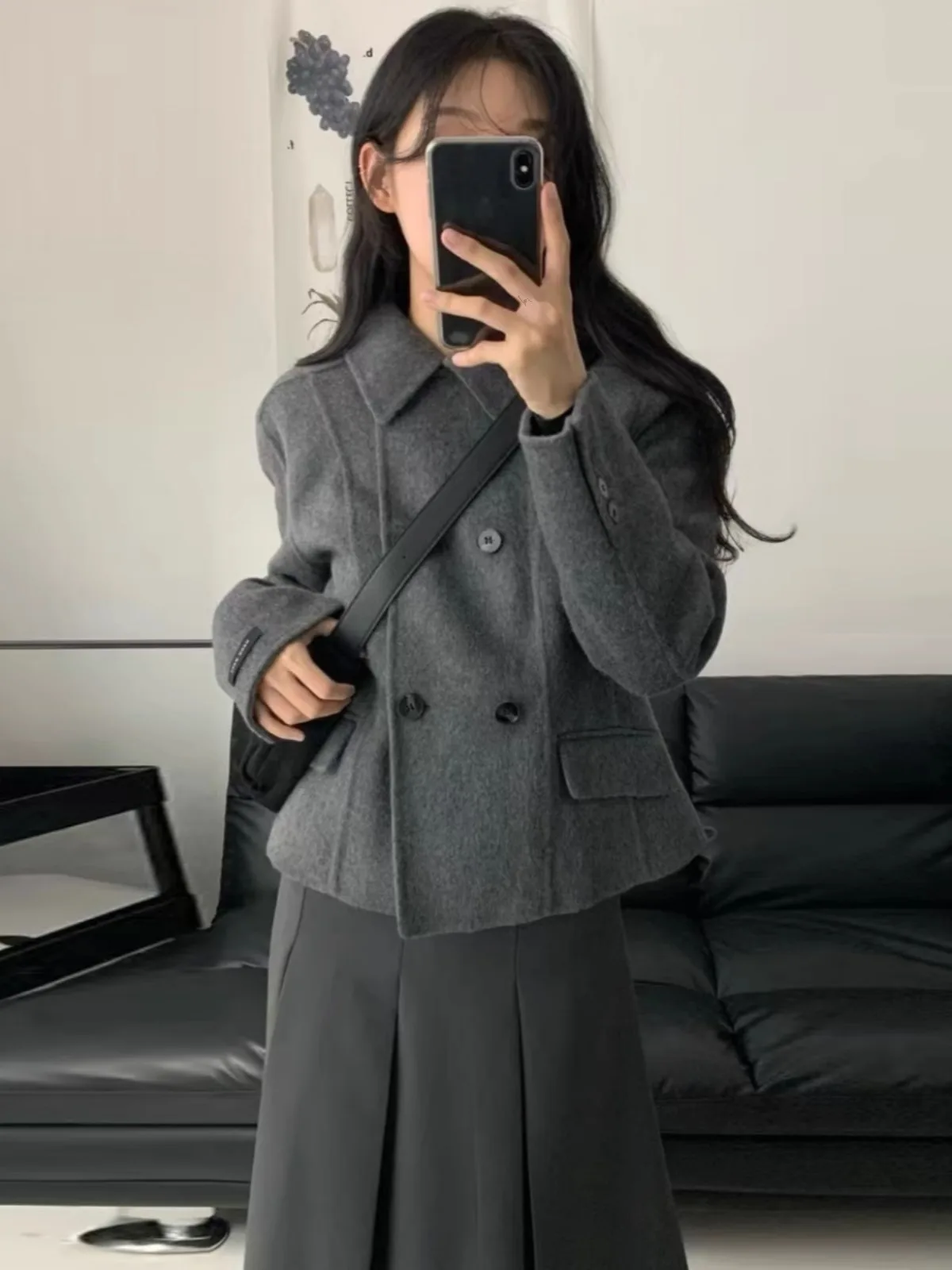 Korean Style Women's Autumn Winter Coat Double Breasted Woolen Coat Slim Fit Retro College Style Long Sleeve Collar Coat
Korean Style Women's Autumn Winter Coat Double Breasted Woolen Coat Slim Fit Retro College Style Long Sleeve Collar Coat