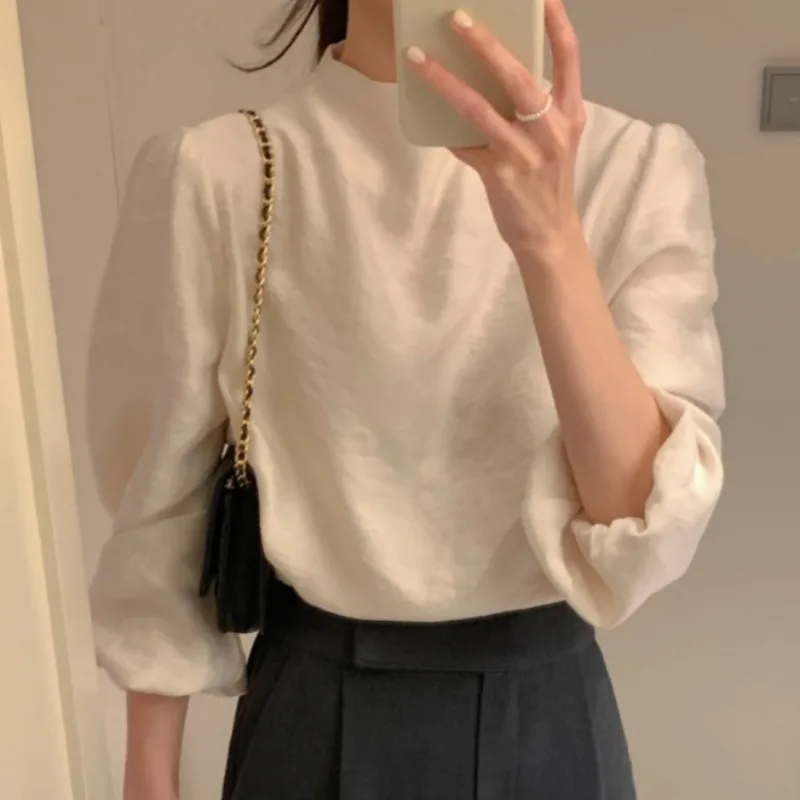 Chic Vintage Simple Design Spring Shirt White Lantern Sleeve Small Stand Collar Fashionable Polyester Women's Business Shirt
Chic Vintage Simple Design Spring Shirt White Lantern Sleeve Small Stand Collar Fashionable Polyester Women's Business Shirt