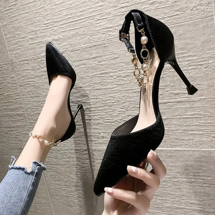 Туфли на высоком каблуке Sweet Date на одной пуговице, тонкие туфли в тон, белые женские туфли с острым носком
Туфли на высоком каблуке Sweet Date на одной пуговице, тонкие туфли в тон, белые женские туфли с острым носком