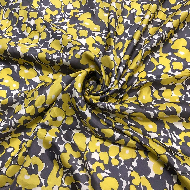1 meter 100% Mulberry Silk 9 momme Thin Type Chiffon Silk Fabric Yellow Floral Print 140cm 55" wide by the yard CY015
1 meter 100% Mulberry Silk 9 momme Thin Type Chiffon Silk Fabric Yellow Floral Print 140cm 55" wide by the yard CY015