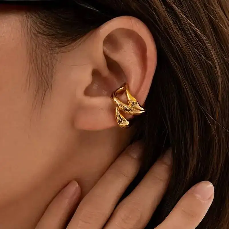 Ingemark New Trendy Irregular Stainless Steel Ears Clips Non Perforated Earrings for Women 18K Gold Plated Hollow Out Ear Cuff
Ingemark New Trendy Irregular Stainless Steel Ears Clips Non Perforated Earrings for Women 18K Gold Plated Hollow Out Ear Cuff
