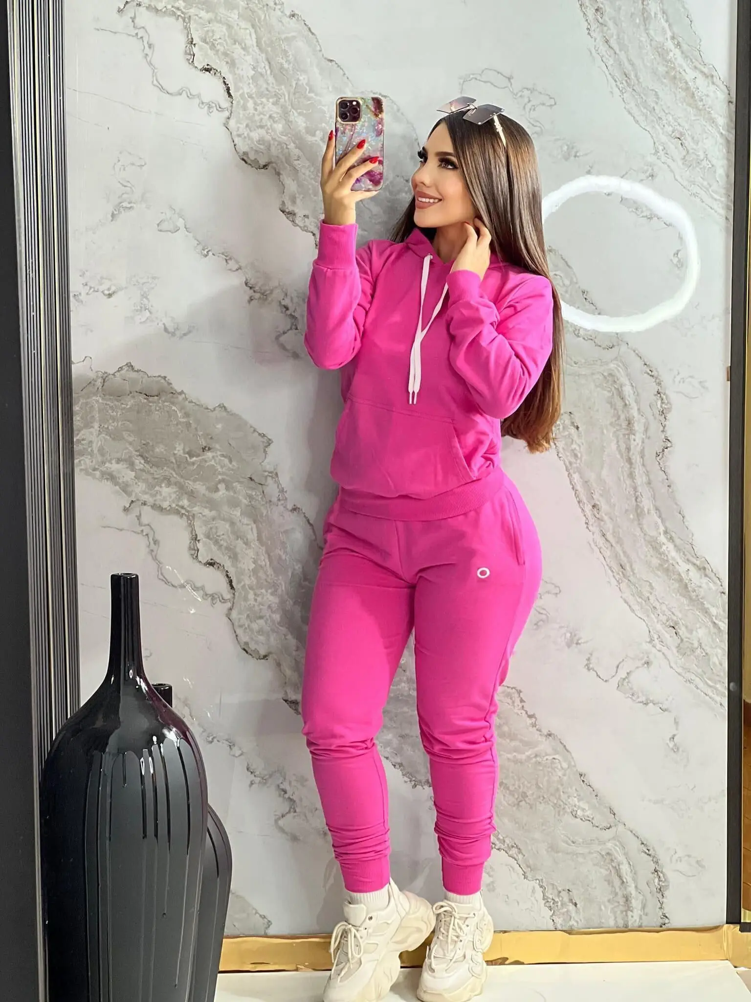 Осенне-зимняя модная толстовка на молнии с вышитыми буквами и несколькими карманами, узкие брюки, повседневный комплект спортивной одежды
Осенне-зимняя модная толстовка на молнии с вышитыми буквами и несколькими карманами, узкие брюки, повседневный комплект спортивной одежды