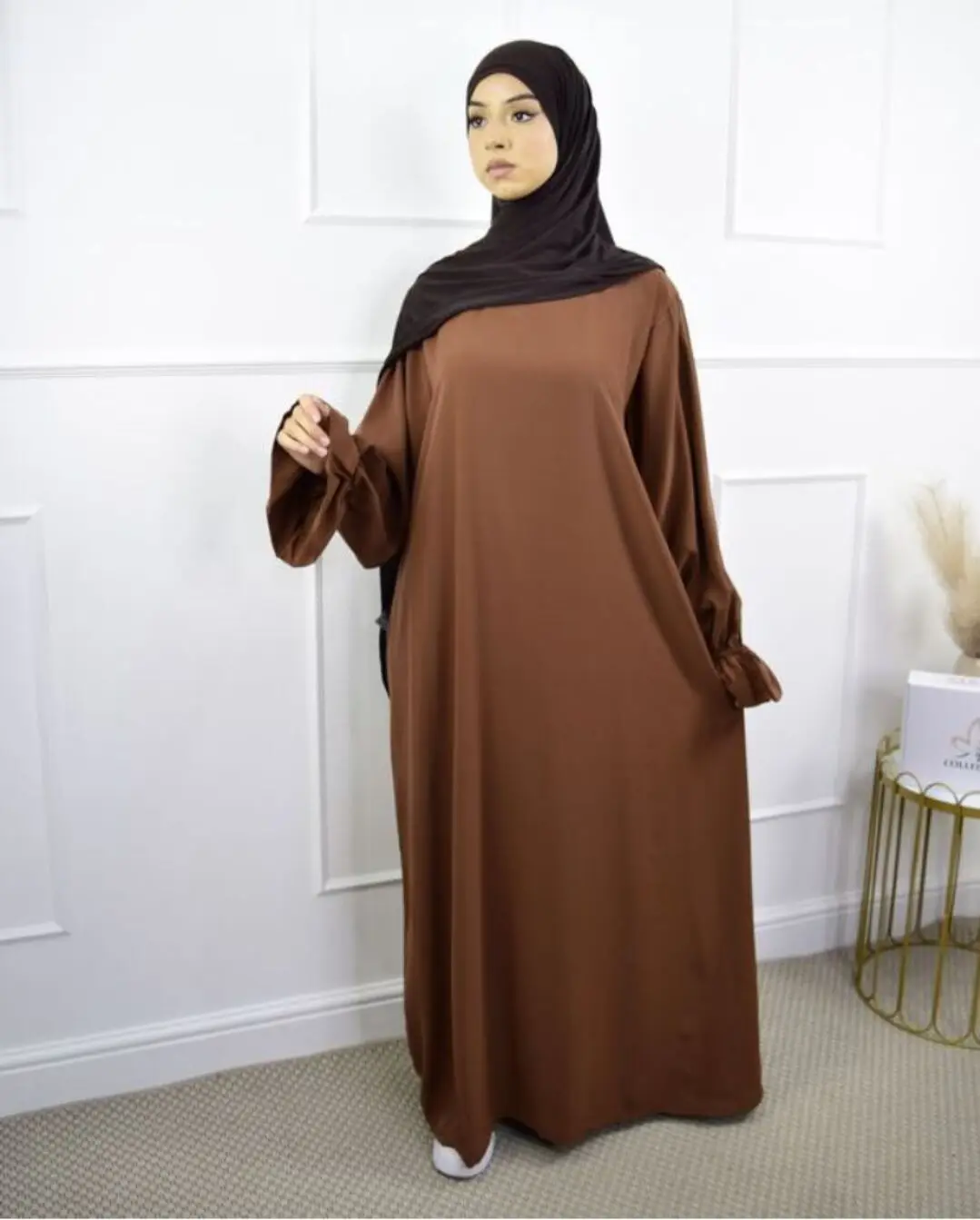 2025 Spring Muslim Modest Dress for Women Eid Arabic Femme Hijab Abaya Dubai 2 Pieces Islamic Long Sleeve Turkey Robe clothing
2025 Spring Muslim Modest Dress for Women Eid Arabic Femme Hijab Abaya Dubai 2 Pieces Islamic Long Sleeve Turkey Robe clothing