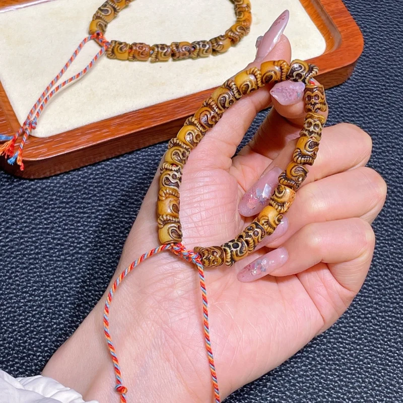 New Tibetan- bone adjustable bracelet, vintage ethnic style, fashionable and versatile
New Tibetan- bone adjustable bracelet, vintage ethnic style, fashionable and versatile