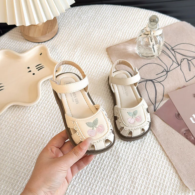 Summer Shoes Children Non-Slip Beige Brown Hollow-Out Beach Shoes Newly Baby Girls Cherry Sandals Cute Princess Ruffle Edge
Summer Shoes Children Non-Slip Beige Brown Hollow-Out Beach Shoes Newly Baby Girls Cherry Sandals Cute Princess Ruffle Edge