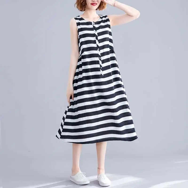 Artistic Oversized Dresses Women Casual Loose Stripe Design Dress Summer Trend Comfortable Sleeveless Vest with Big Swing Dress
Artistic Oversized Dresses Women Casual Loose Stripe Design Dress Summer Trend Comfortable Sleeveless Vest with Big Swing Dress