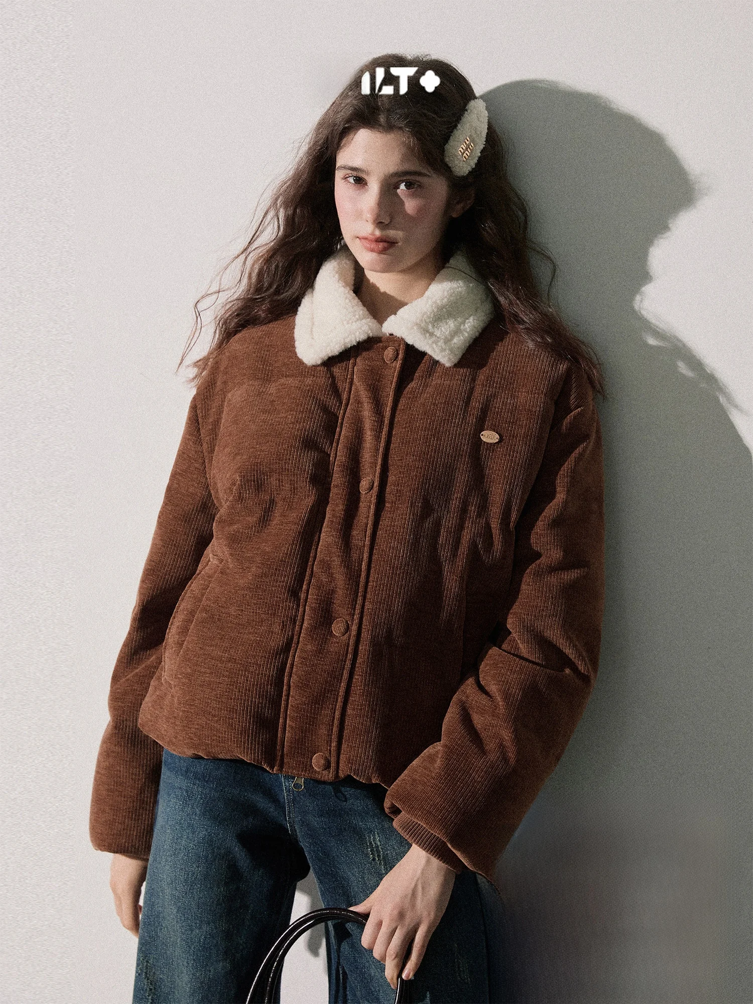 Женская утепленная куртка Callmelater из белого утиного пуха с бархатной подкладкой, теплая зимняя верхняя одежда свободного кроя с длинными рукавами, стандартная длина
Женская утепленная куртка Callmelater из белого утиного пуха с бархатной подкладкой, теплая зимняя верхняя одежда свободного кроя с длинными рукавами, стандартная длина