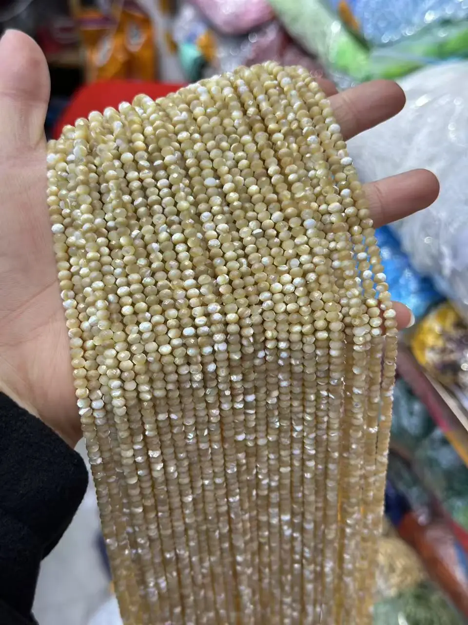 Натуральная желтая ракушка, граненые рондели, свободные бусины, изготовление браслета «сделай сам», ожерелье для модных ювелирных изделий, аксессуары, оптовая продажа
Натуральная желтая ракушка, граненые рондели, свободные бусины, изготовление браслета «сделай сам», ожерелье для модных ювелирных изделий, аксессуары, оптовая продажа