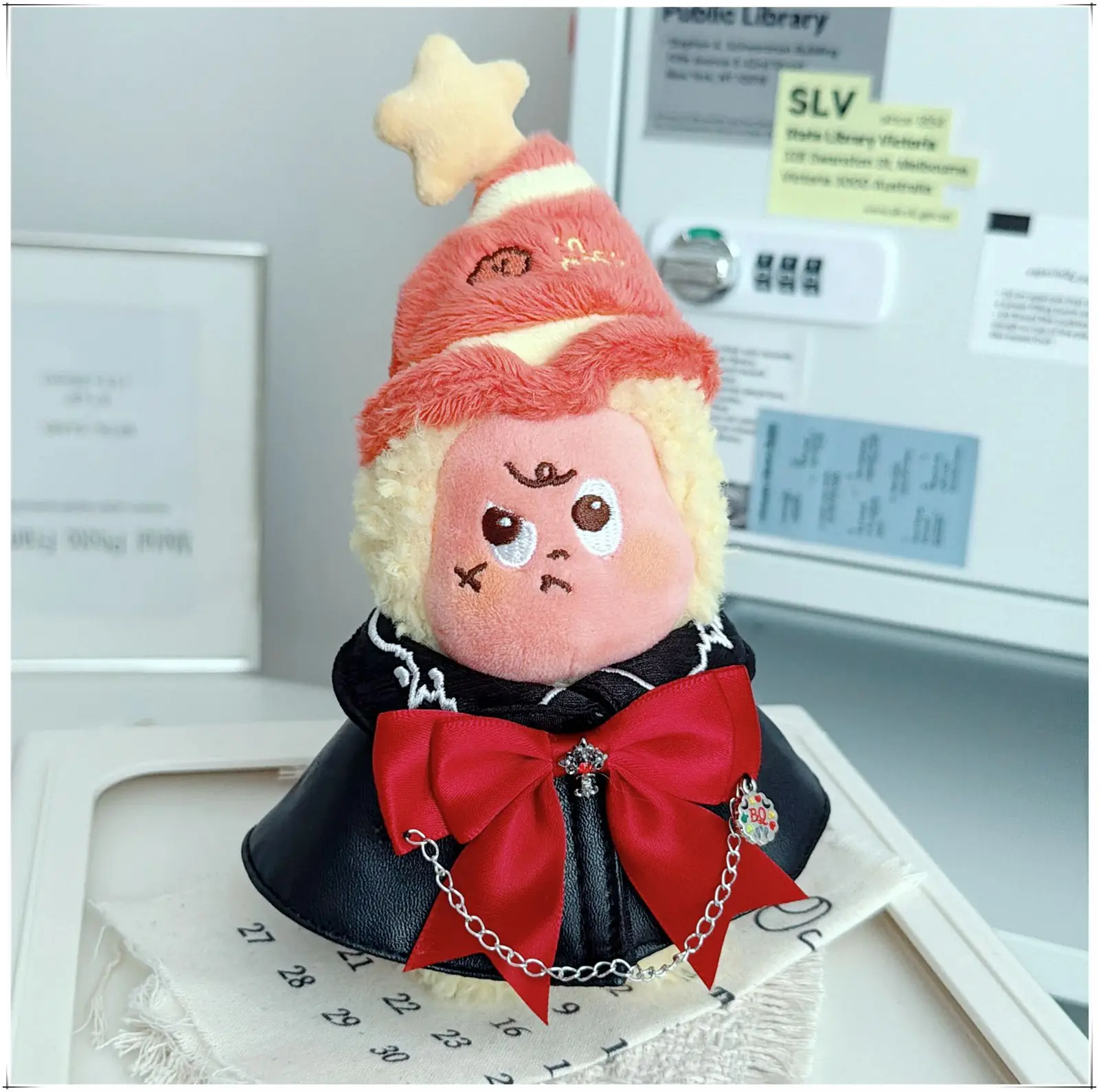Cute Mini Plush Doll Clothes Black Hat Shoes Coat Ear Stud Set Fit 10-15cm Idol Doll Accsessories Can Changing Clothes Game
Cute Mini Plush Doll Clothes Black Hat Shoes Coat Ear Stud Set Fit 10-15cm Idol Doll Accsessories Can Changing Clothes Game