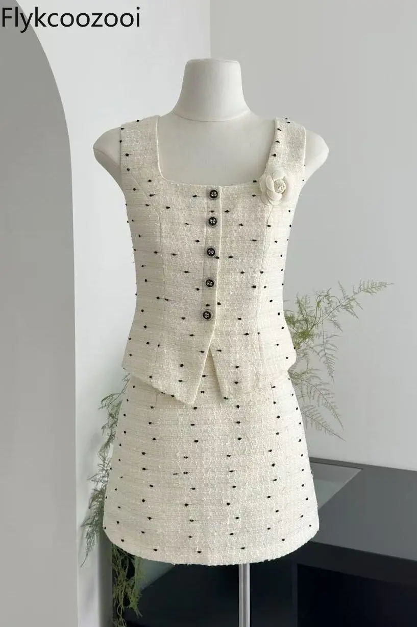 Flykcoozooi Summer New Women Clothing Slim Tank Top Vest+High Waist A-line Mini Skirt Set High end Two Piece Set Women Outfits
Flykcoozooi Summer New Women Clothing Slim Tank Top Vest+High Waist A-line Mini Skirt Set High end Two Piece Set Women Outfits