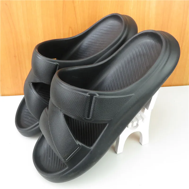 Extra Large Men's Slip-On Sandals Thick Bottom Bath Slippers Lightweight Summer Anti-Slip Wear-Resistant Couples Home Slippers
Extra Large Men's Slip-On Sandals Thick Bottom Bath Slippers Lightweight Summer Anti-Slip Wear-Resistant Couples Home Slippers