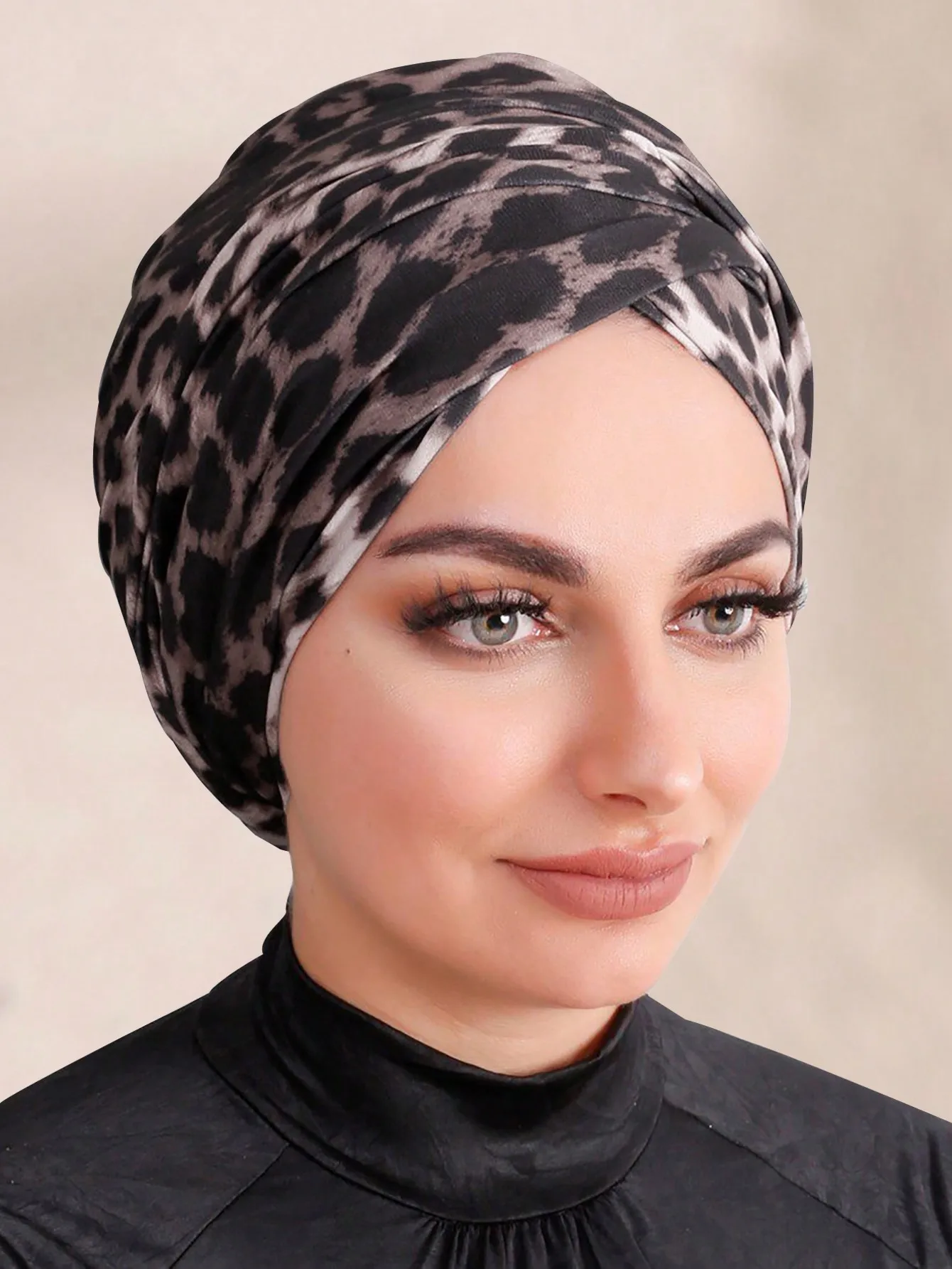 1pc Solid Color Instant Wear Hijab Underscarf
1pc Solid Color Instant Wear Hijab Underscarf