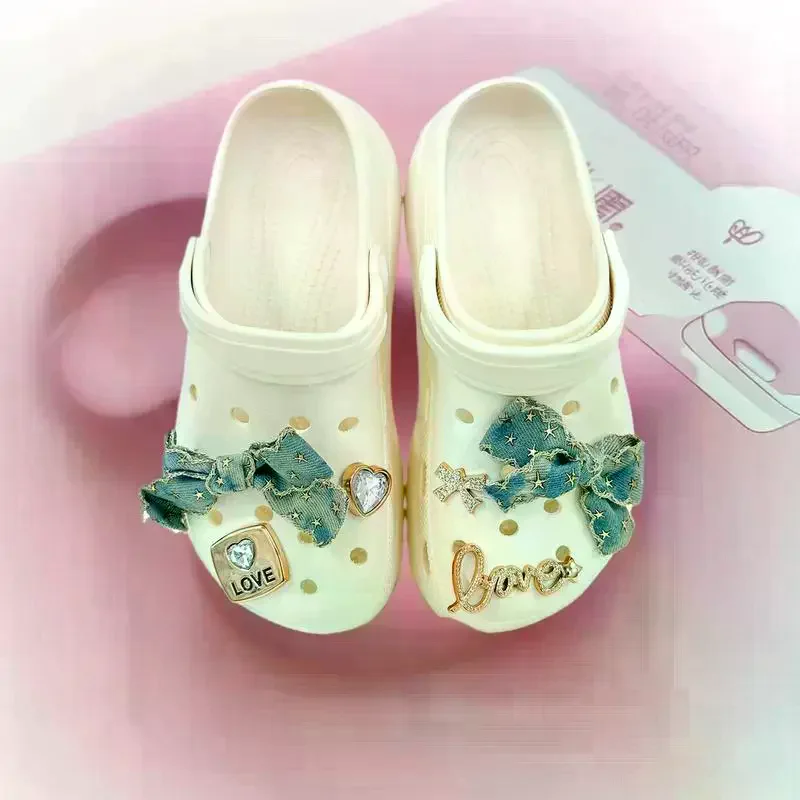 Ins Style Denim Bow Shoe Charm Trendy Rhinestone Bowknot Shoe Decoration Kit Creative Vintage Shoe Buckle Holiday Gifts
Ins Style Denim Bow Shoe Charm Trendy Rhinestone Bowknot Shoe Decoration Kit Creative Vintage Shoe Buckle Holiday Gifts