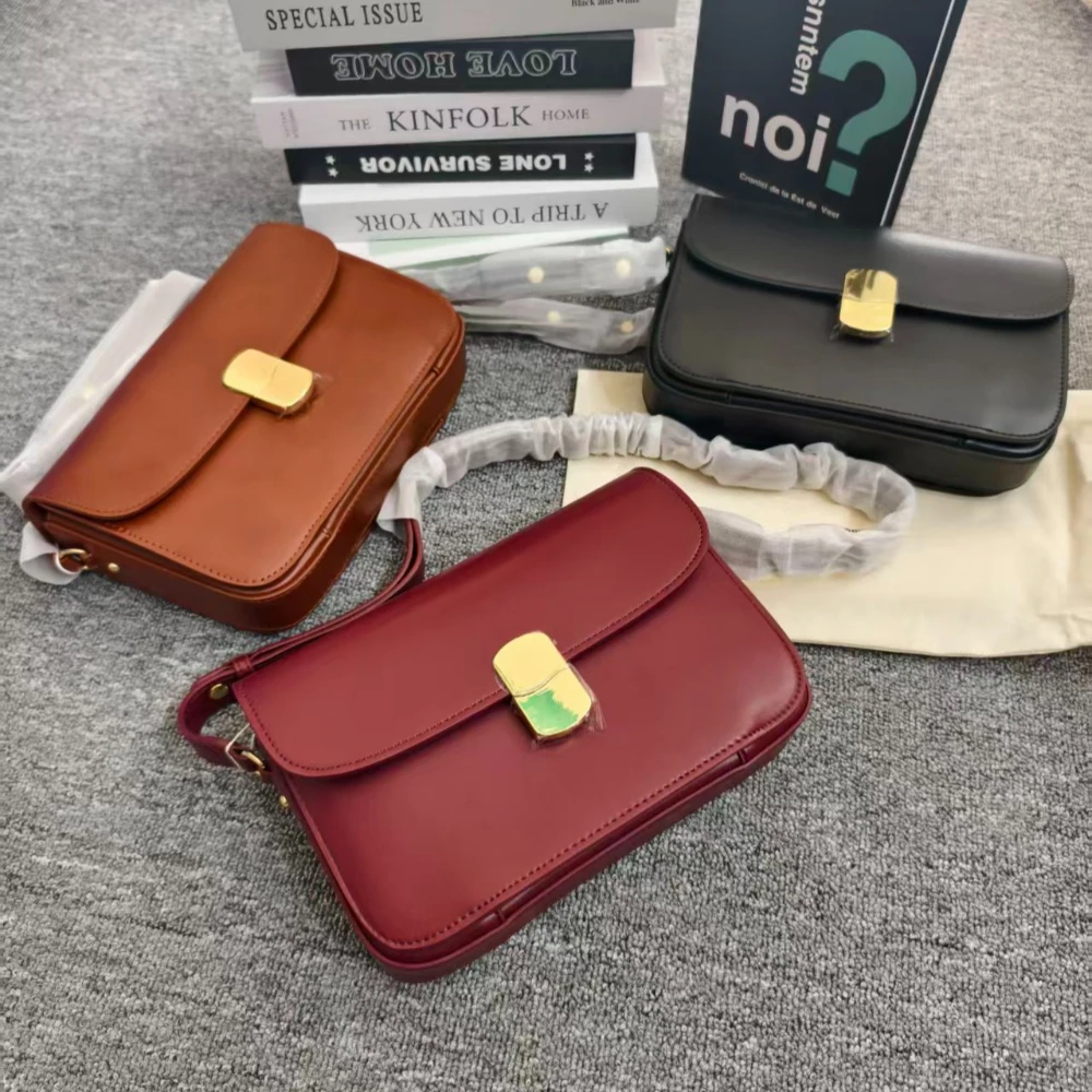 2026 French Paris Hot New Sezana Handbag Female Designer Casual Leather Maillard Crossbody Bag with Metal Lock Closure Tofu Bags
2026 French Paris Hot New Sezana Handbag Female Designer Casual Leather Maillard Crossbody Bag with Metal Lock Closure Tofu Bags