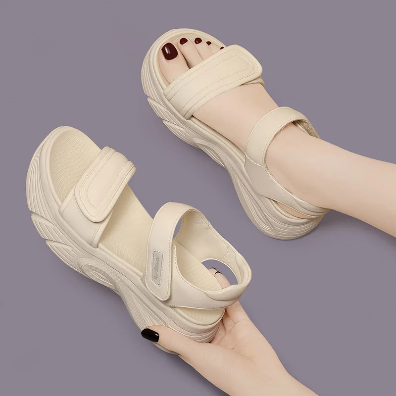 Thick Sandals For 2024 New Summer Trend, Sporty And Fashionable Outerwear, Casual Women's Soft Soled Roman Beach Shoes
Thick Sandals For 2024 New Summer Trend, Sporty And Fashionable Outerwear, Casual Women's Soft Soled Roman Beach Shoes