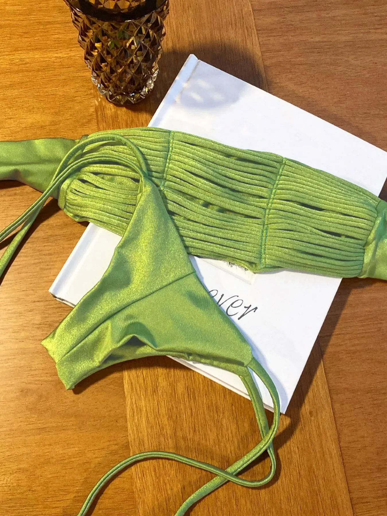 2025 Fashion Bandage Tupe Top Bikini Women Slipt Swimsuits Sexy New Low Waist Biquini Lady Swimwear Summer Holiday Beachwear
2025 Fashion Bandage Tupe Top Bikini Women Slipt Swimsuits Sexy New Low Waist Biquini Lady Swimwear Summer Holiday Beachwear
