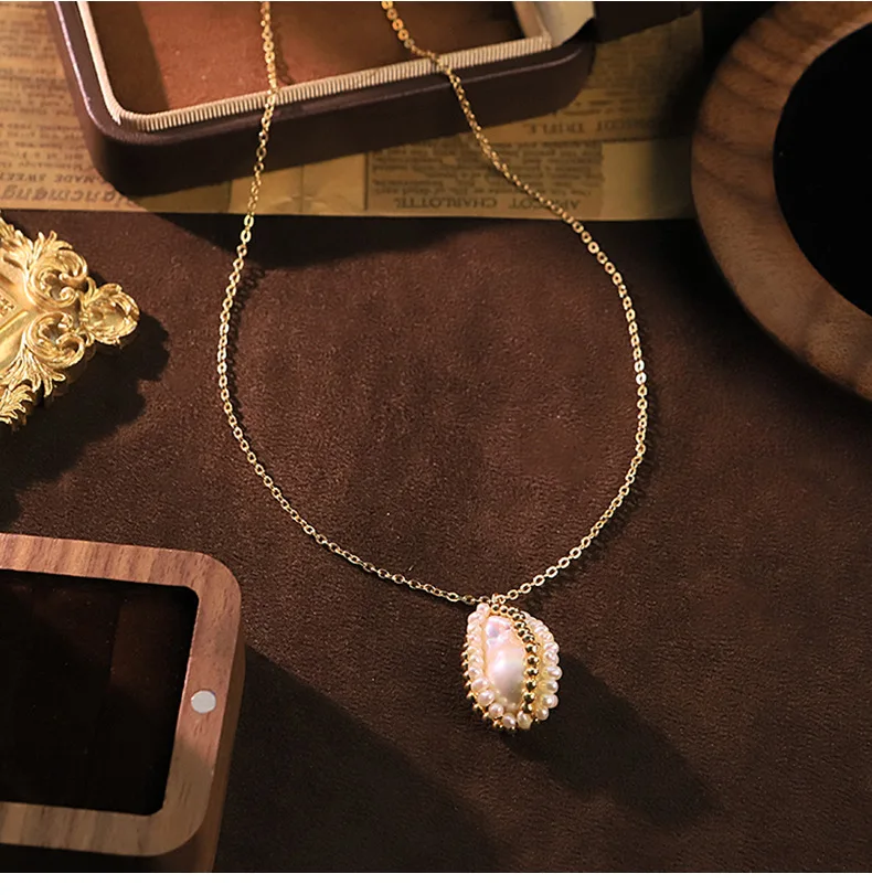 Original Design Baroque Pearl Beads Pendant Necklace for Women Neck Chain Elegant Style Collarbone Chain Choker Fashion Jewelry
Original Design Baroque Pearl Beads Pendant Necklace for Women Neck Chain Elegant Style Collarbone Chain Choker Fashion Jewelry