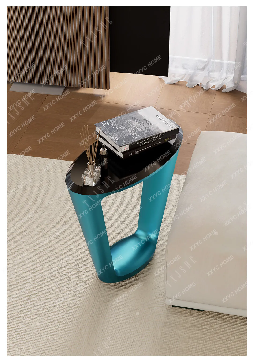 Creative semicircular edge few designer small side table living room sofa household edge few
Creative semicircular edge few designer small side table living room sofa household edge few