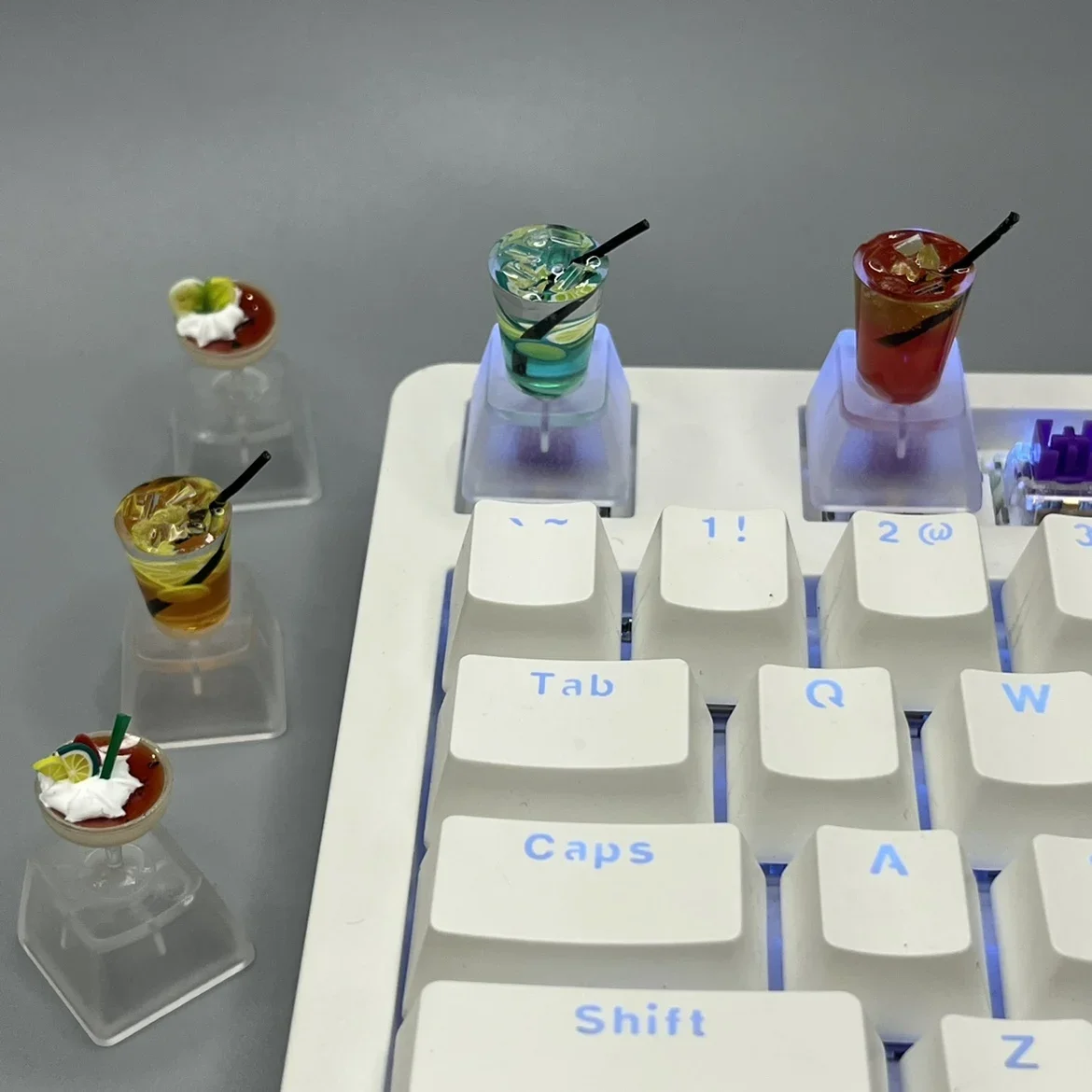 Keycap Games Backlit Lemon Tea personality Mechanical Keyboard Cross Axle Ice Black Tea Transparent Key Cap Cherry MX Axis
Keycap Games Backlit Lemon Tea personality Mechanical Keyboard Cross Axle Ice Black Tea Transparent Key Cap Cherry MX Axis