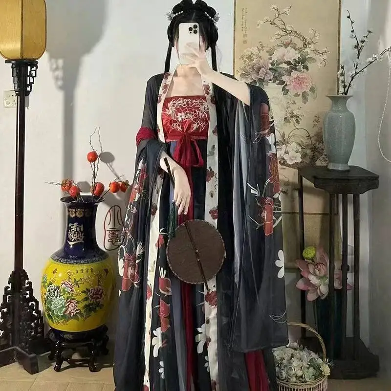 women's national style strapless embroidery 2026 Summer New Two-piece Set Tang style Hanfu
women's national style strapless embroidery 2026 Summer New Two-piece Set Tang style Hanfu
