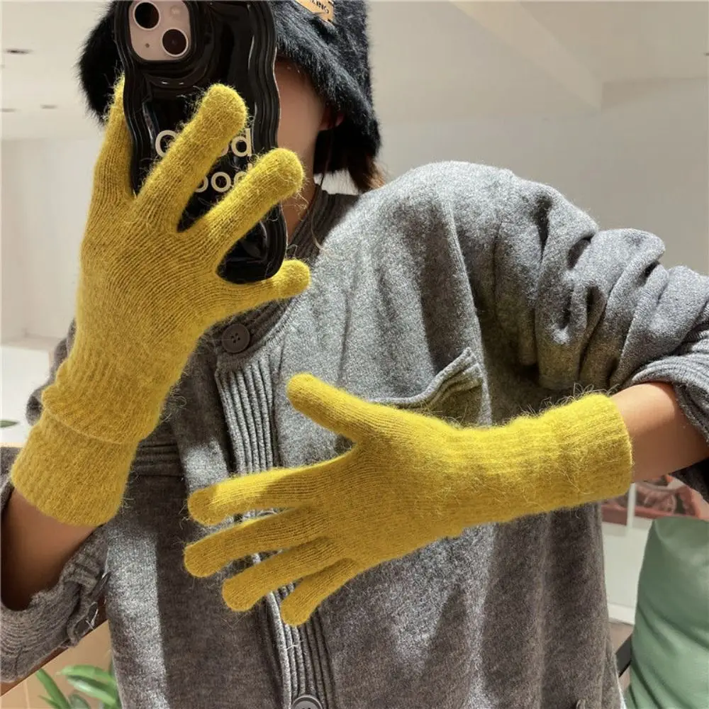 Striped Thermal Knitted Gloves Thickened Rabbit Fur Autumn Winter Warm Gloves Windproof Cold Resistant Split Finger Long Gloves
Striped Thermal Knitted Gloves Thickened Rabbit Fur Autumn Winter Warm Gloves Windproof Cold Resistant Split Finger Long Gloves