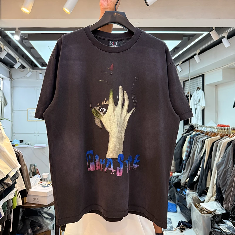 Летняя футболка с мультяшным принтом, свободного кроя, повседневная, с эффектом потертости, винтажная, с круглым вырезом, в стиле High Street
Летняя футболка с мультяшным принтом, свободного кроя, повседневная, с эффектом потертости, винтажная, с круглым вырезом, в стиле High Street