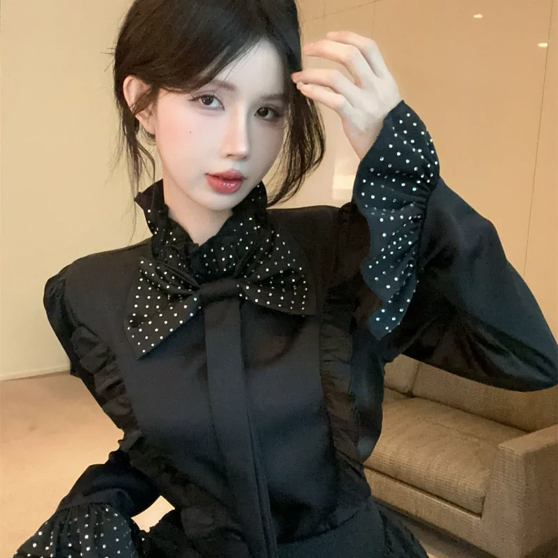 Атласная рубашка Heavy Industry Hot Diamond, женская ранняя весна, топ с полуводолазкой и бантом, рубашка в дворцовом стиле с рюшами
Атласная рубашка Heavy Industry Hot Diamond, женская ранняя весна, топ с полуводолазкой и бантом, рубашка в дворцовом стиле с рюшами