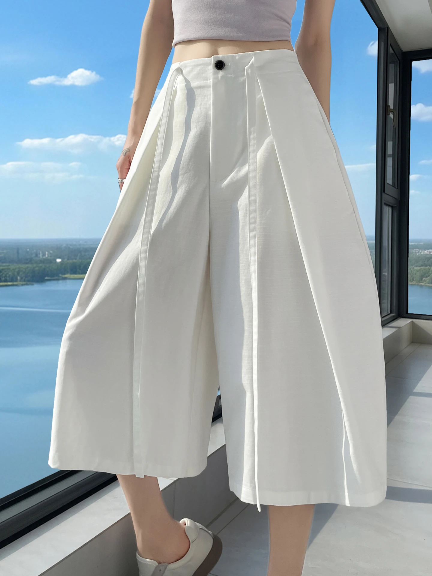 White Ice Silk Wide Leg Pants Women Summer Thin Small High Waist Slim Loose Casual Seven Blade Phoenix Tree Pants Korean Style
White Ice Silk Wide Leg Pants Women Summer Thin Small High Waist Slim Loose Casual Seven Blade Phoenix Tree Pants Korean Style