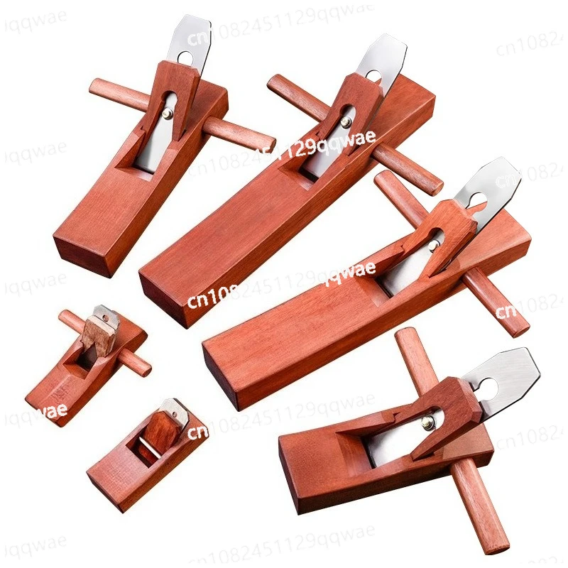 Деревообрабатывающий строгальный станок ручной работы, небольшой плотник, ручной толкатель, старомодный деревообрабатывающий мини-рубанок Любан, инструмент, индонезийская обработка красного дерева
Деревообрабатывающий строгальный станок ручной работы, небольшой плотник, ручной толкатель, старомодный деревообрабатывающий мини-рубанок Любан, инструмент, индонезийская обработка красного дерева