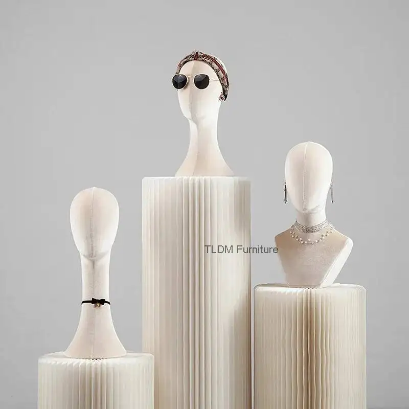 Манекен-стойка для демонстрации одежды и головных уборов, дизайнерский демонстрационный стенд, вешалка для ожерелий с возможностью крепления булавками, для магазинов в скандинавском стиле, для швейных и творческих принадлежностей FYMQ
Манекен-стойка для демонстрации одежды и головных уборов, дизайнерский демонстрационный стенд, вешалка для ожерелий с возможностью крепления булавками, для магазинов в скандинавском стиле, для швейных и творческих принадлежностей FYMQ