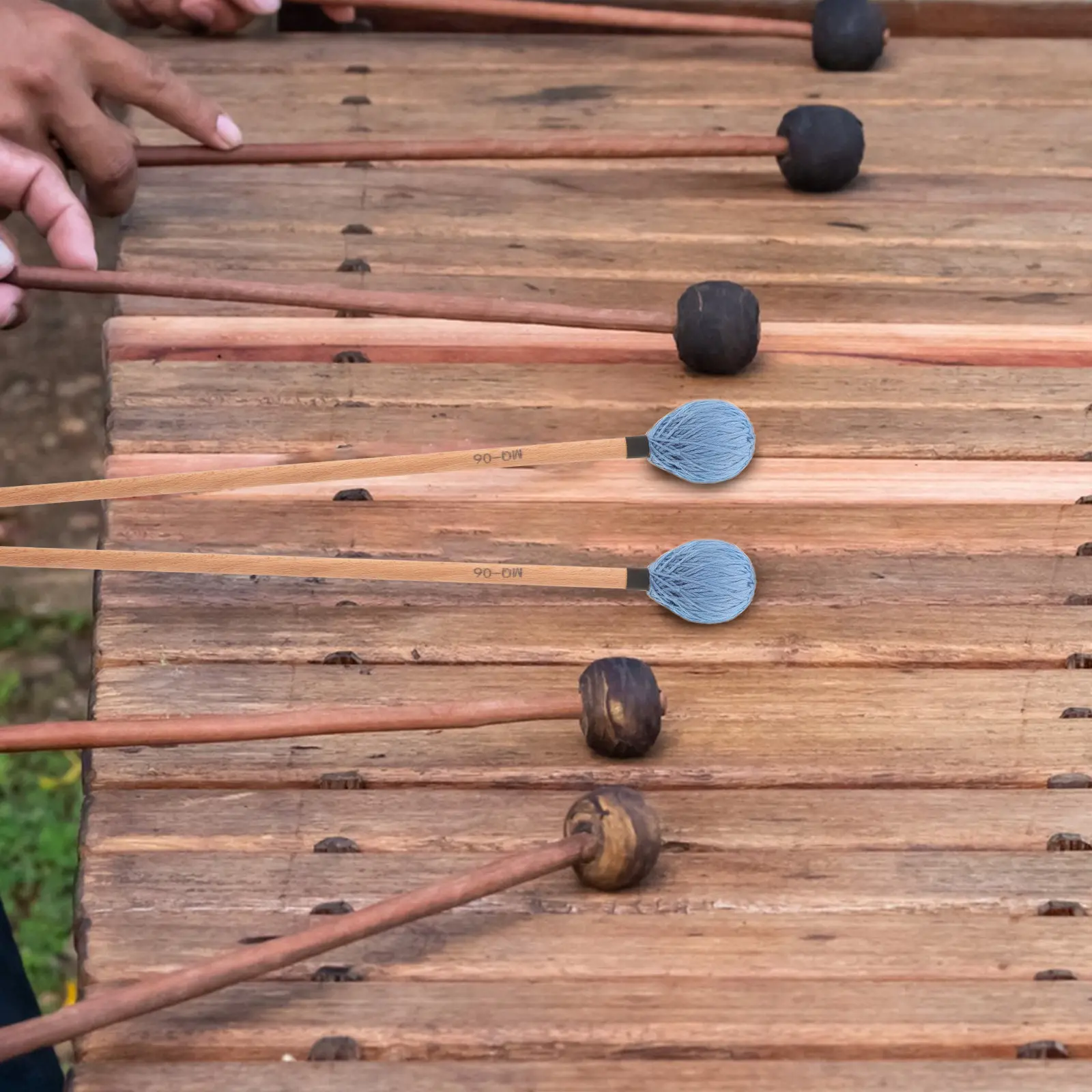 Пара деревянных легких удобных палочек для тонг-драма и маримбы, ударные музыкальные палочки-маллеты
Пара деревянных легких удобных палочек для тонг-драма и маримбы, ударные музыкальные палочки-маллеты