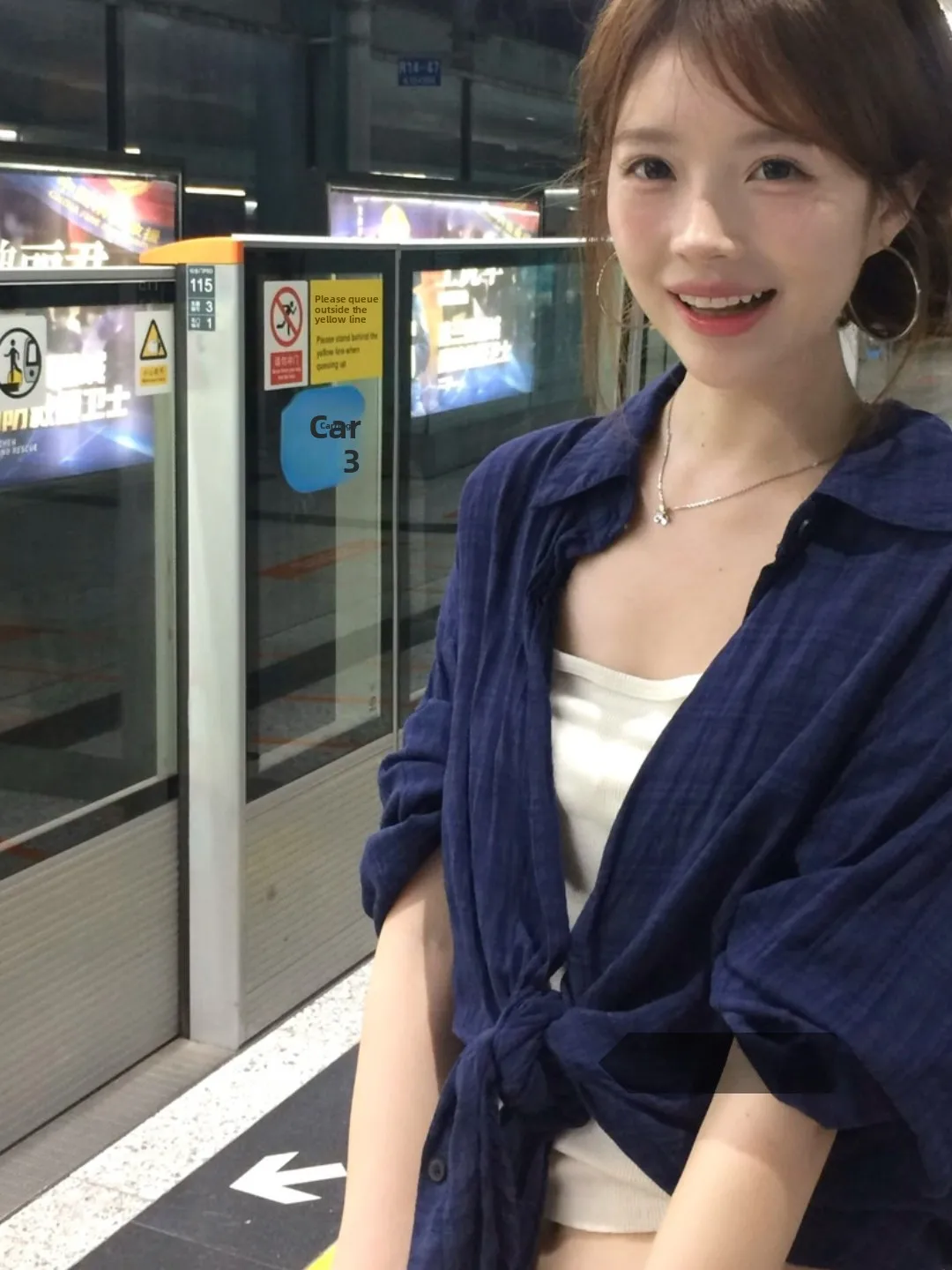 Синяя клетчатая женская зимняя куртка-пальто в новом французском стиле, свободного кроя, с защитой от солнца, уникальная и привлекательная
Синяя клетчатая женская зимняя куртка-пальто в новом французском стиле, свободного кроя, с защитой от солнца, уникальная и привлекательная