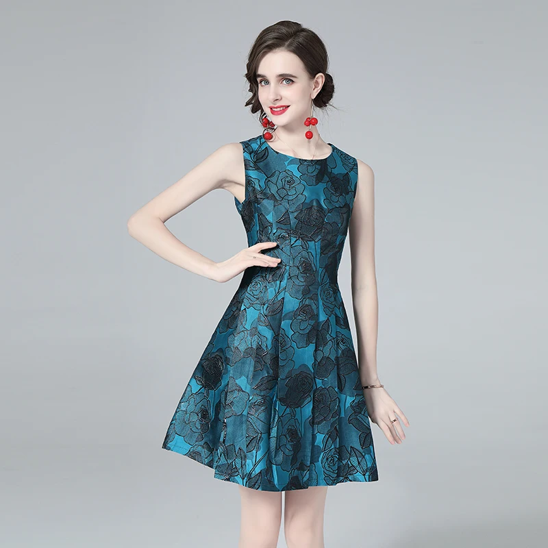 High Quality New Fashion Blue Jacquard Sleeveless Dress 2022 Summer Women's Vintage Temperament Party Dress Vestidos
High Quality New Fashion Blue Jacquard Sleeveless Dress 2022 Summer Women's Vintage Temperament Party Dress Vestidos