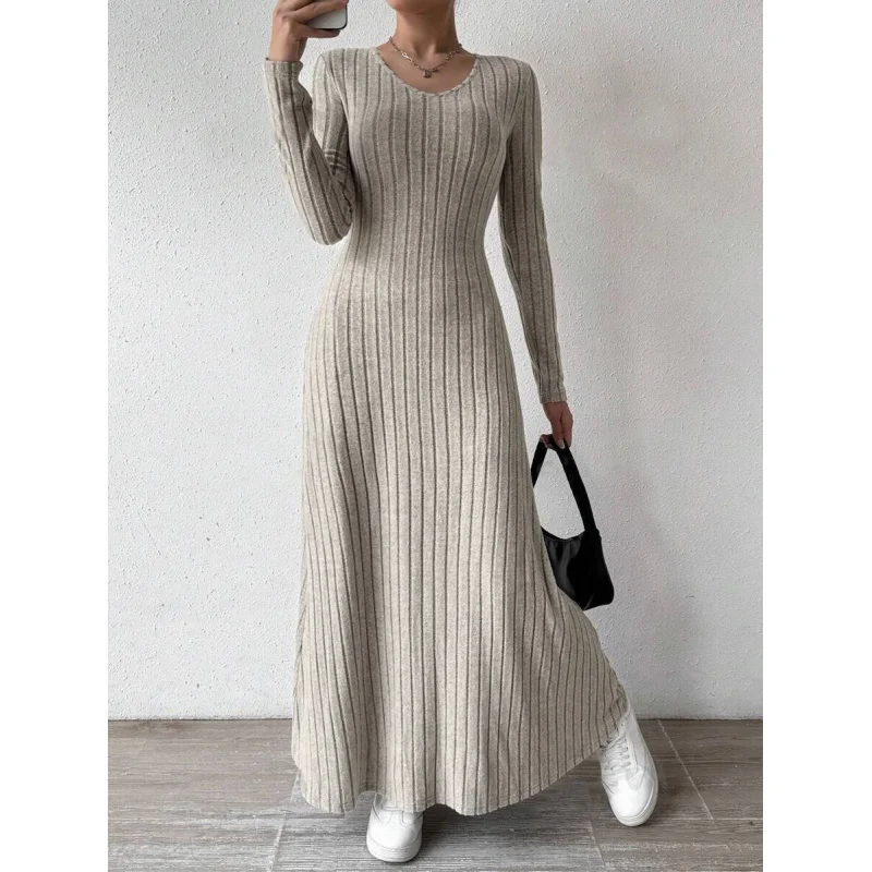 European and American New Best-Selling Dress Slim Fashion Women's Wear Knitted Solid Color Long SleeveAWomen's Street Dress
European and American New Best-Selling Dress Slim Fashion Women's Wear Knitted Solid Color Long SleeveAWomen's Street Dress