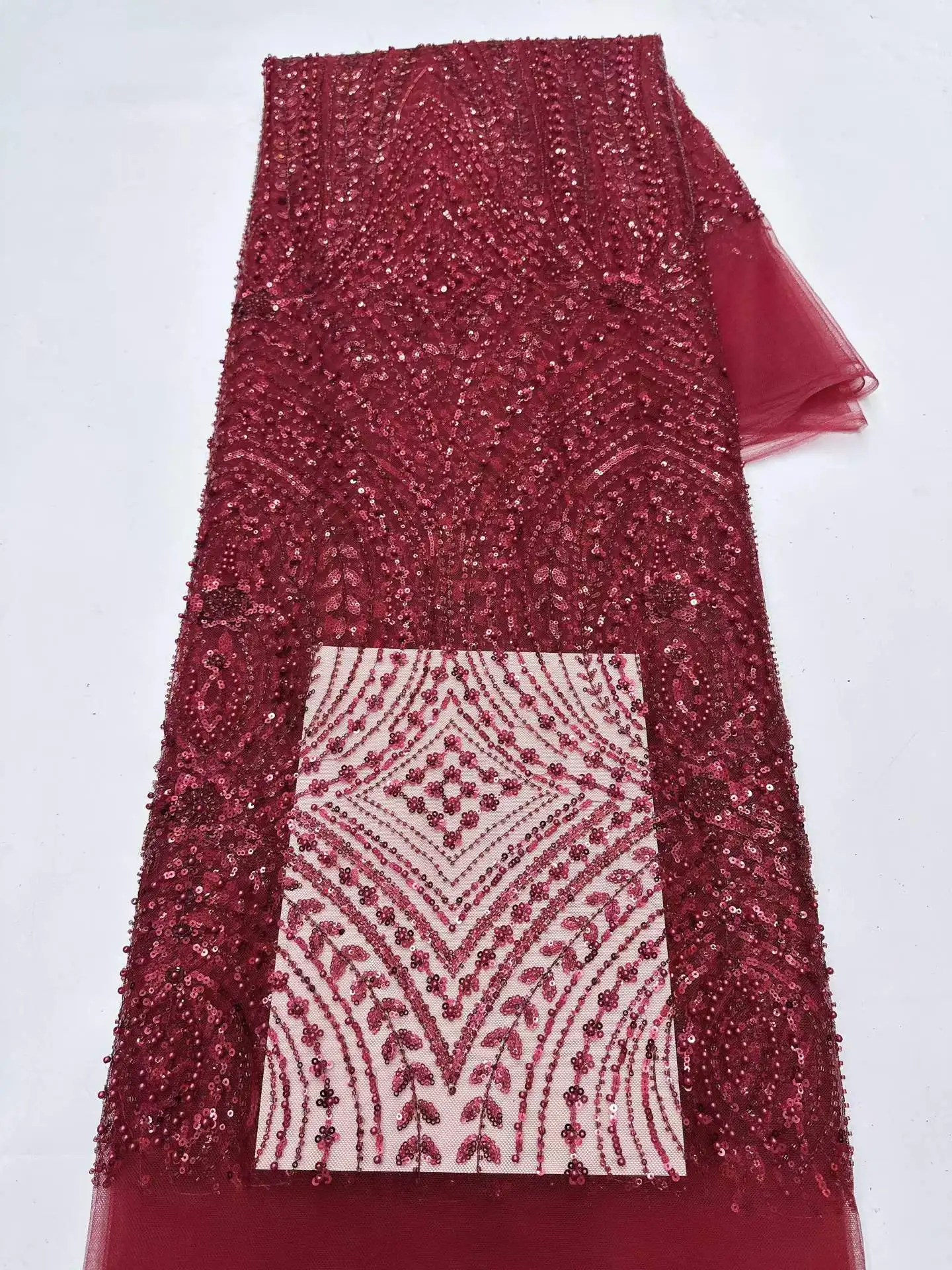 2026 Fashion African Sequins Lace Fabrics Nigerian Embroidery Beaded Tulle Lace Fabric High Quality For Sewing Cloth Party Dress
2026 Fashion African Sequins Lace Fabrics Nigerian Embroidery Beaded Tulle Lace Fabric High Quality For Sewing Cloth Party Dress