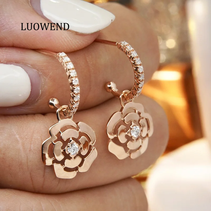 LUOWEND 18K Rose Gold Earrings Romantic Camellia Flower Design 0.22carat Real Natural Diamond Drop Earrings for Women Wedding
LUOWEND 18K Rose Gold Earrings Romantic Camellia Flower Design 0.22carat Real Natural Diamond Drop Earrings for Women Wedding