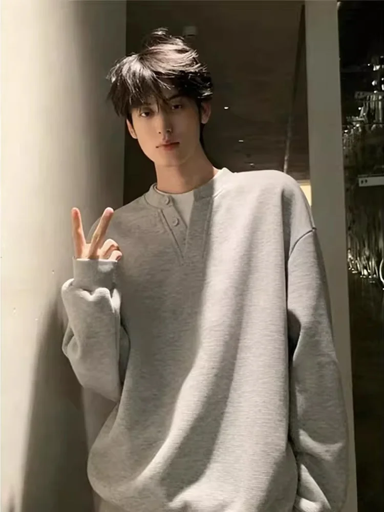 American ey Fake Two-Piece Hoodie Men's Long Sve Henry Collar Base irt Vintage Outerwear T-irt Spring Design Sense
American ey Fake Two-Piece Hoodie Men's Long Sve Henry Collar Base irt Vintage Outerwear T-irt Spring Design Sense