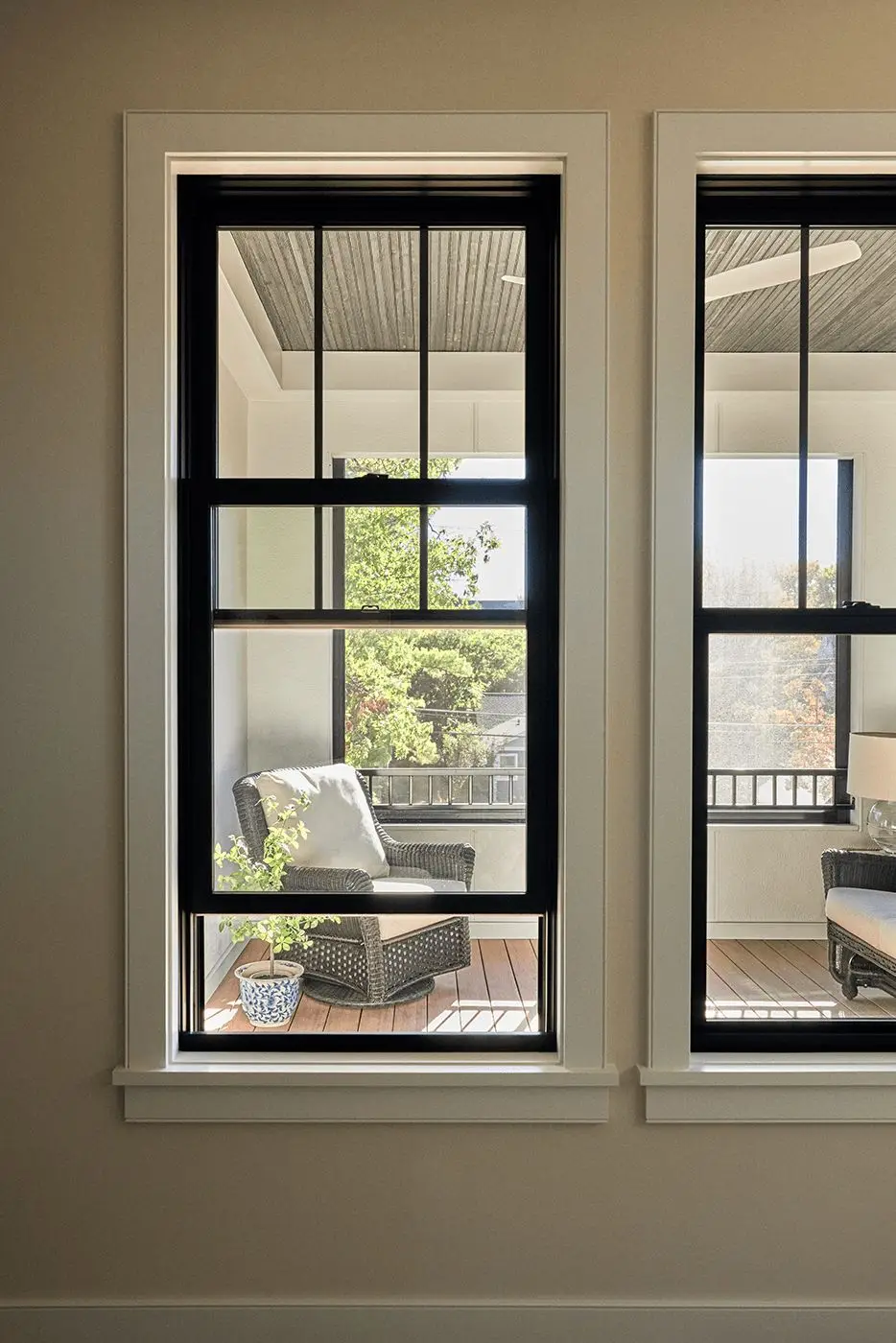 Single /double Hung Window America Standard Hurricane Proof Insulated Vertical Sliding Windows for New Building Home Decor
Single /double Hung Window America Standard Hurricane Proof Insulated Vertical Sliding Windows for New Building Home Decor