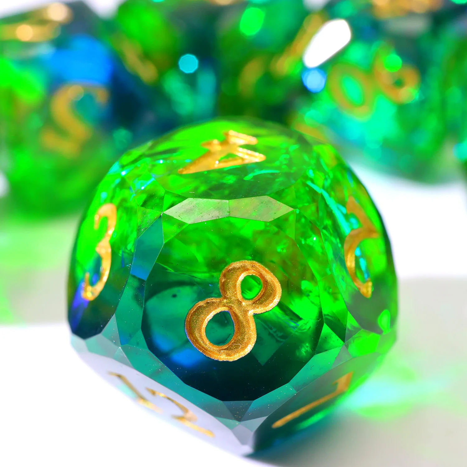 Collector's Edition Holographic Resin DND Dice Set with Cut Facets,Handmade Transparent Mix Color for Role Board Games-RD-Mixed1
Collector's Edition Holographic Resin DND Dice Set with Cut Facets,Handmade Transparent Mix Color for Role Board Games-RD-Mixed1
