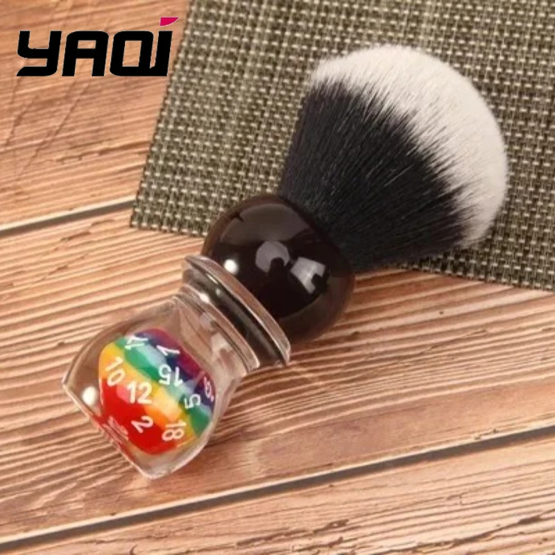 2026 YAQI 26 мм Lucky Dice Tuxedo Мужская кисть для бритья с синтетическим ворсом, профессиональная, для влажного бритья
2026 YAQI 26 мм Lucky Dice Tuxedo Мужская кисть для бритья с синтетическим ворсом, профессиональная, для влажного бритья