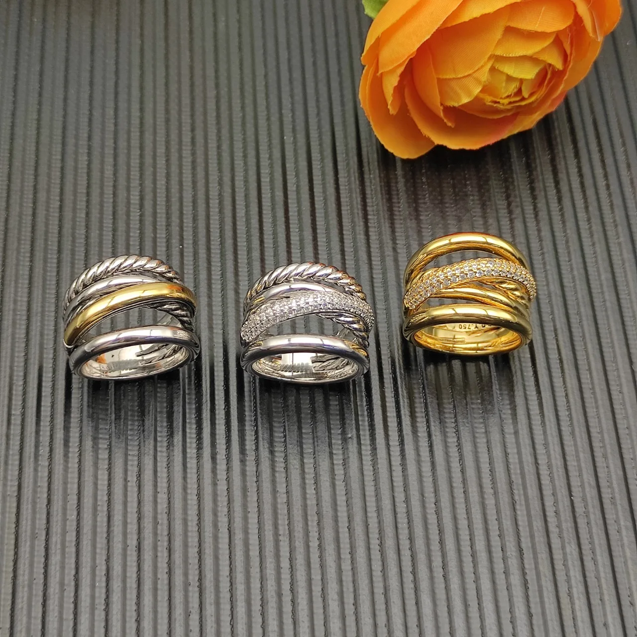 2025 new S925 sterling silver 17.5mm five-wire cross diamond ring neutral fashion personality classic trend retro luxury jewelry
2025 new S925 sterling silver 17.5mm five-wire cross diamond ring neutral fashion personality classic trend retro luxury jewelry